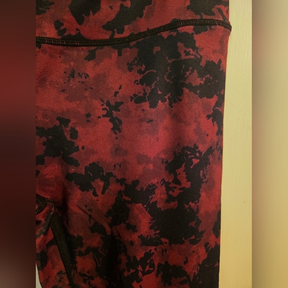 NWOT | Sol and Mane | Women's Alana Moon Tides Legging | Red/Black/Plum | Medium - Picture 10 of 14